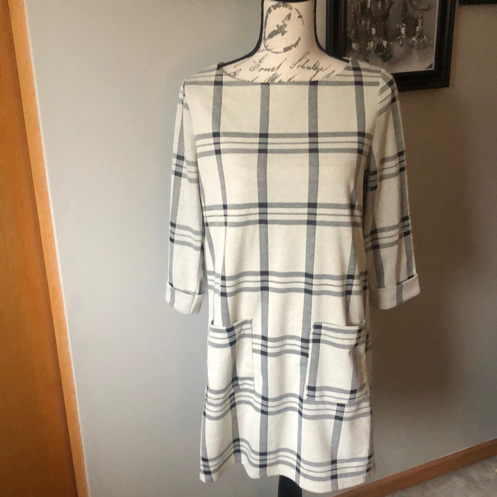 Women’s dress